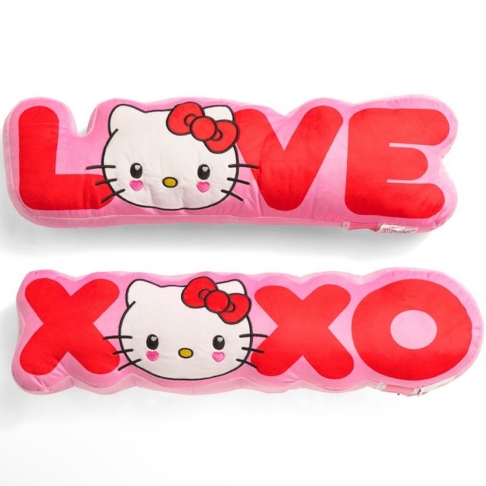 Hello Kitty Pink and Red Love XOXO Pillow Set